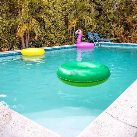 Вилла House With Pool And Bbq, 12 Min To The Beach Miami Shores Экстерьер фото