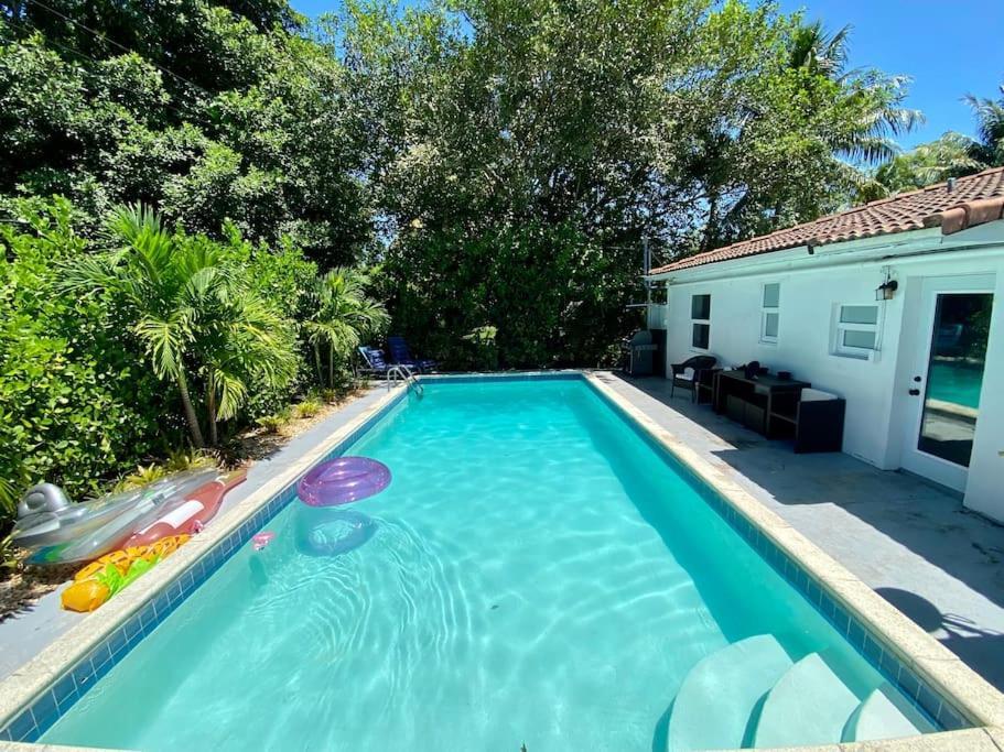 Вилла House With Pool And Bbq, 12 Min To The Beach Miami Shores Экстерьер фото