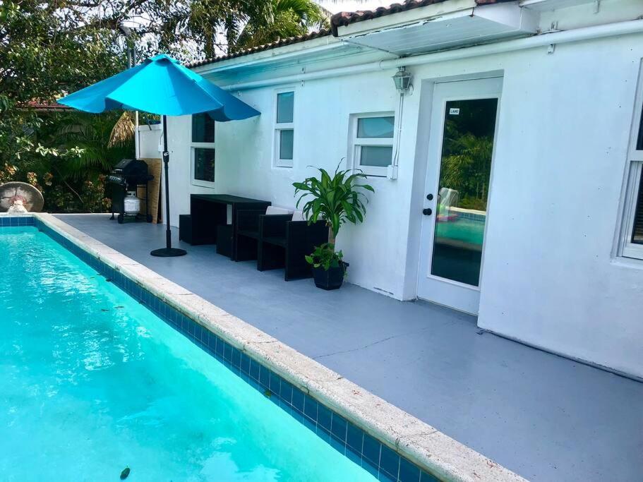 Вилла House With Pool And Bbq, 12 Min To The Beach Miami Shores Экстерьер фото