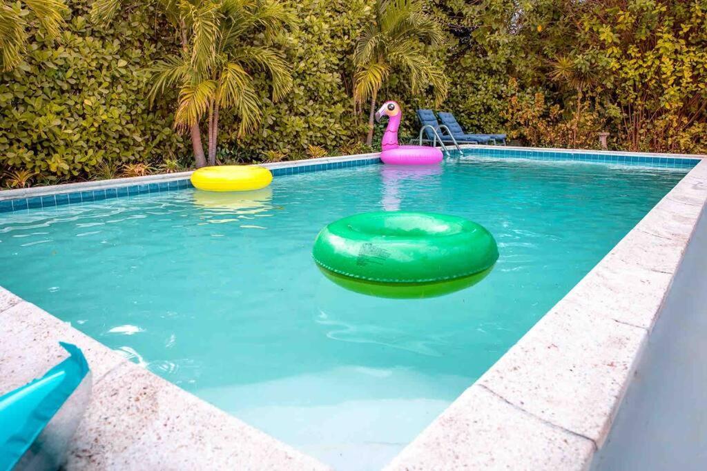 Вилла House With Pool And Bbq, 12 Min To The Beach Miami Shores Экстерьер фото